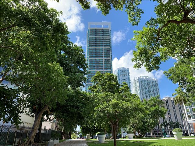 55 SE 6th St 3304, Miami, FL 33131