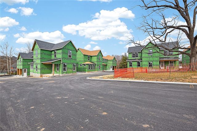 2736 E Black Walnut Circle, Fayetteville, AR 72701