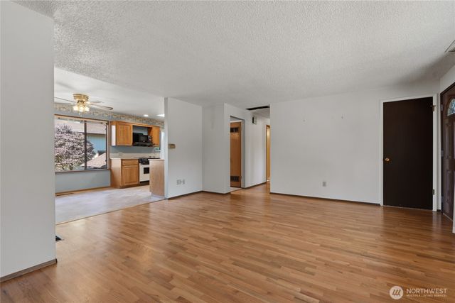 1524 N James St, Tacoma, WA 98406