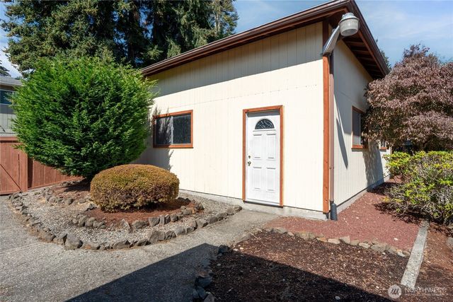 1524 N James St, Tacoma, WA 98406