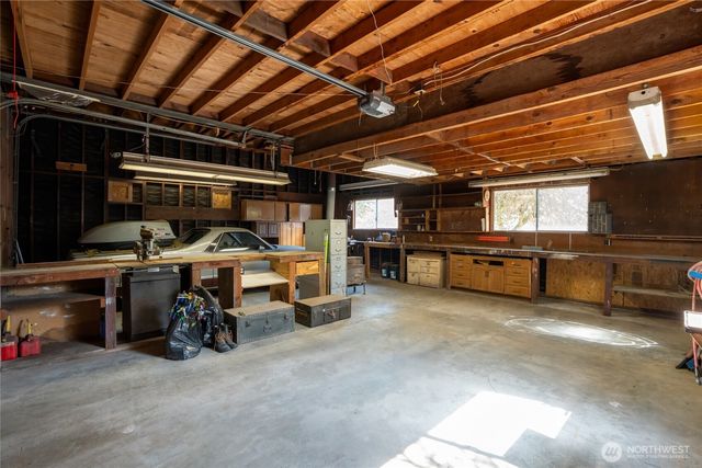 1524 N James St, Tacoma, WA 98406
