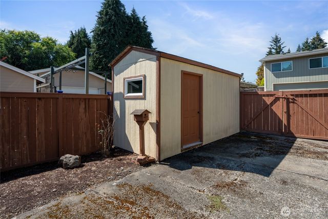 1524 N James St, Tacoma, WA 98406