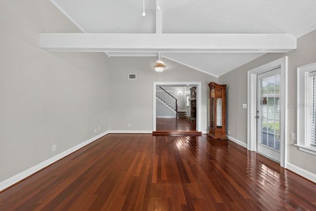 11005 N 27TH STREET, Tampa, FL 33612