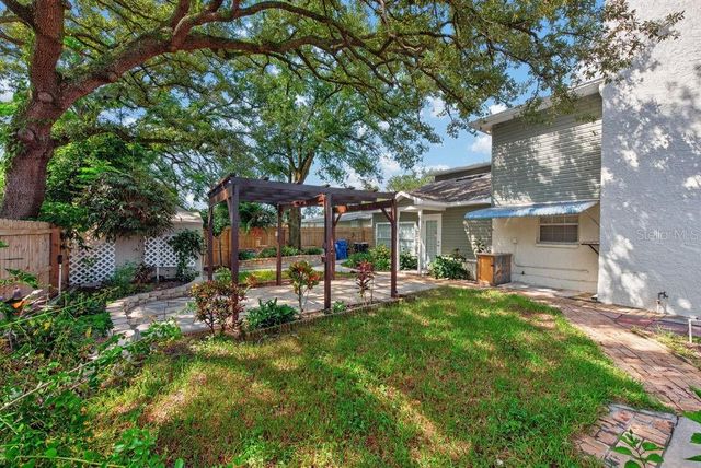 11005 N 27TH STREET, Tampa, FL 33612