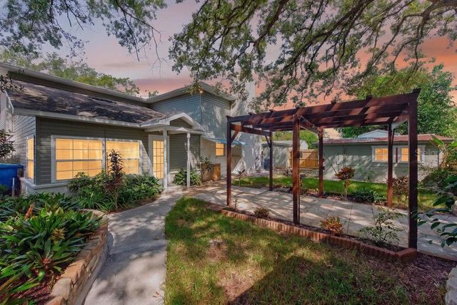 11005 N 27TH STREET, Tampa, FL 33612