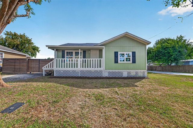 4619 18th Street, Bacliff, TX 77518