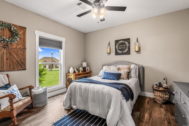 53 Republican Valley Drive, Greenbrier, AR 72058