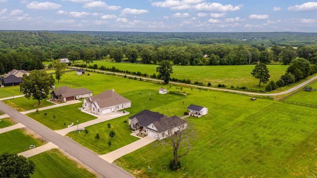 53 Republican Valley Drive, Greenbrier, AR 72058