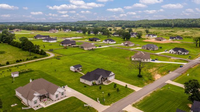 53 Republican Valley Drive, Greenbrier, AR 72058