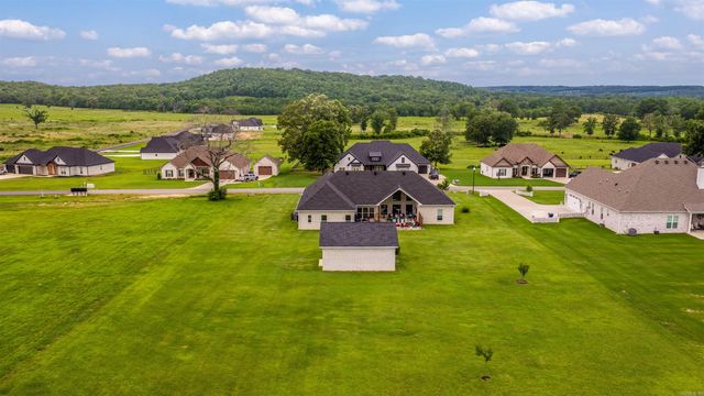 53 Republican Valley Drive, Greenbrier, AR 72058