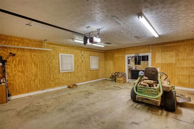 131 Upchurch Drive, Mcdonough, GA 30252