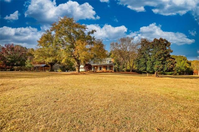 131 Upchurch Drive, Mcdonough, GA 30252