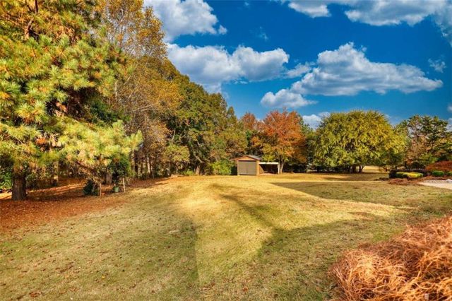 131 Upchurch Drive, Mcdonough, GA 30252