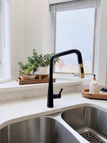 707 43rd Avenue S, Moorhead, MN 56560