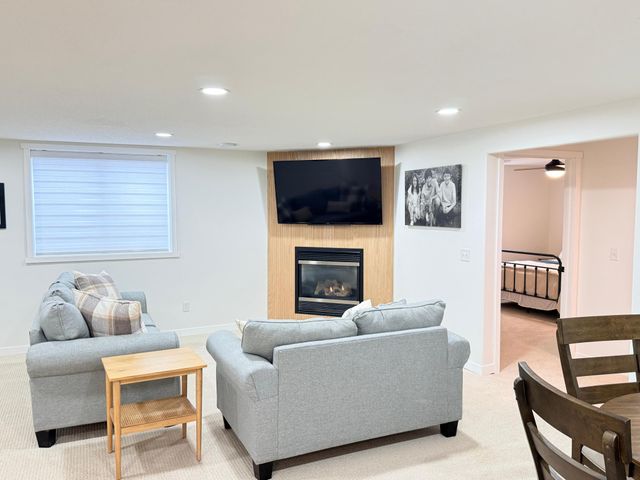 707 43rd Avenue S, Moorhead, MN 56560