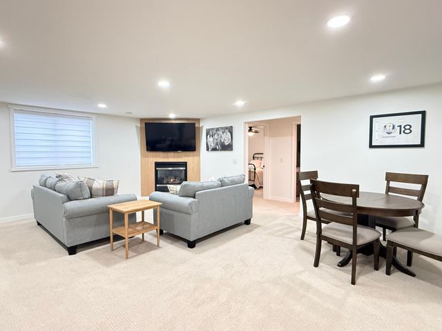 707 43rd Avenue S, Moorhead, MN 56560