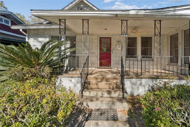 742 E Park Avenue, Savannah, GA 31401