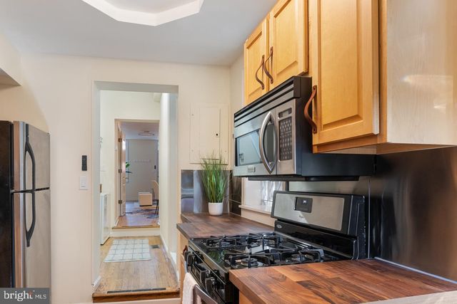 1140 S HANOVER ST, Baltimore, MD 21230