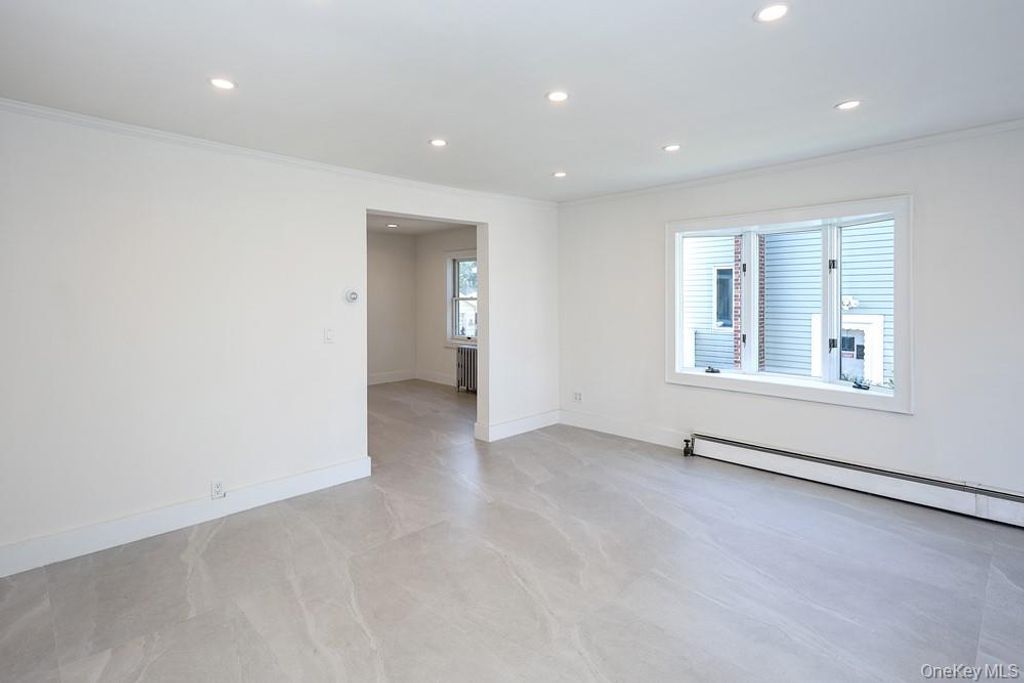 17 Ray Street, Freeport, NY 11520 — photo 4
