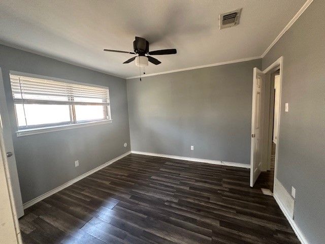 1907 Mill Run Drive, Arlington, TX 76006