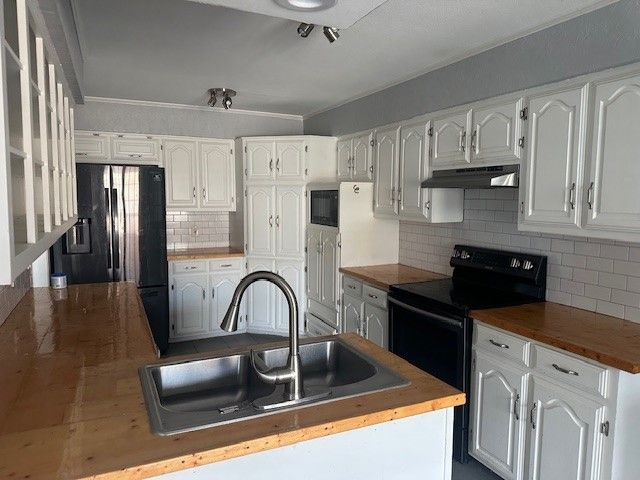 1907 Mill Run Drive, Arlington, TX 76006