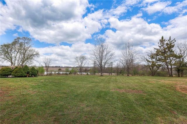 24850 W 189th Street, Gardner, KS 66030