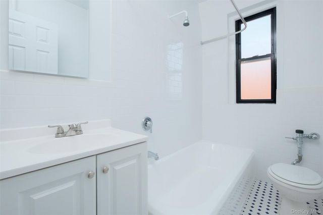 2685 Creston Avenue 3-E, Bronx, NY 10468