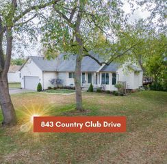 843 Country Club Drive, Howard, OH 43028