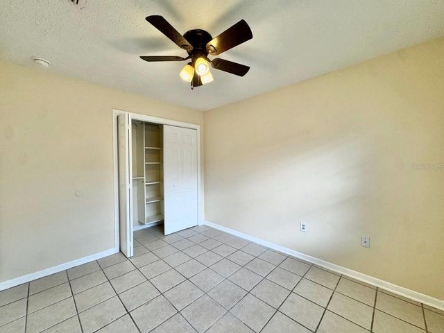 10015 N ASTER AVENUE B, Tampa, FL 33612