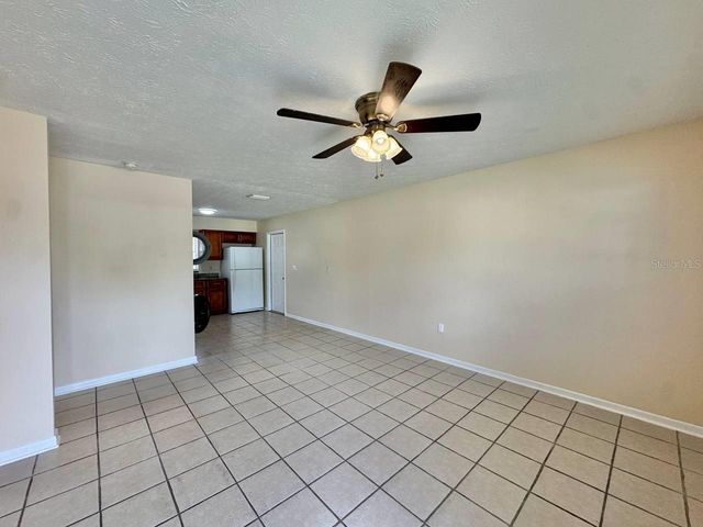 10015 N ASTER AVENUE B, Tampa, FL 33612