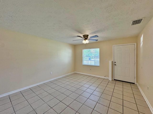 10015 N ASTER AVENUE B, Tampa, FL 33612