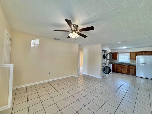10015 N ASTER AVENUE B, Tampa, FL 33612