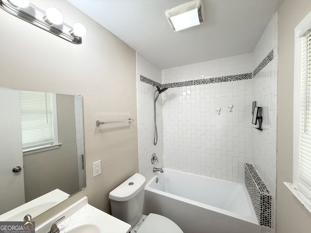 411 Pineland Road SW, Mableton, GA 30126