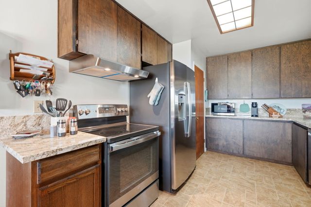 24141 Ave 120, Porterville, CA 93257