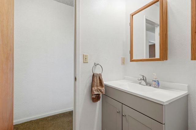 24141 Ave 120, Porterville, CA 93257