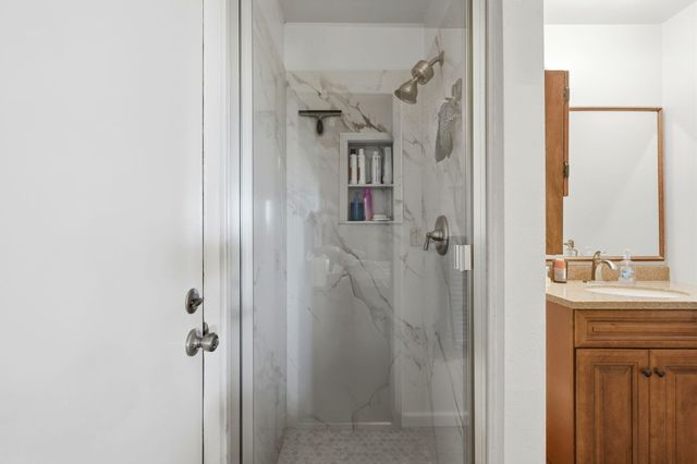 24141 Ave 120, Porterville, CA 93257