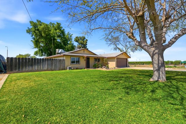 24141 Ave 120, Porterville, CA 93257