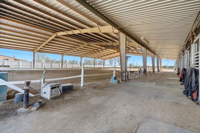 24141 Ave 120, Porterville, CA 93257