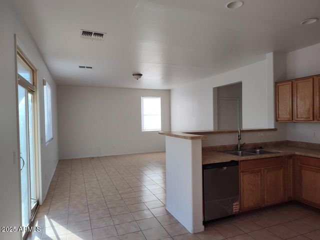 7331 W MALDONADO Road, Laveen, AZ 85339