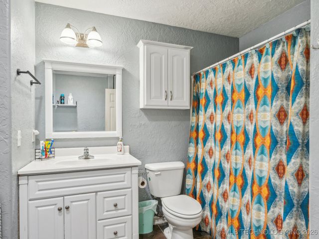 13129 S 254th Avenue S, Coweta, OK 74429