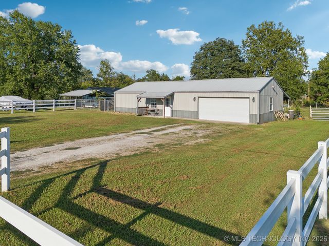 13129 S 254th Avenue S, Coweta, OK 74429