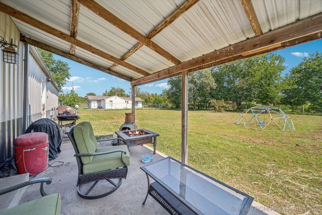 13129 S 254th Avenue S, Coweta, OK 74429