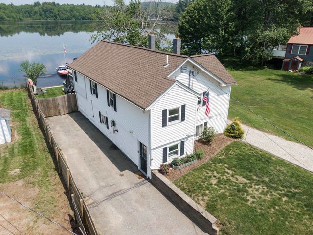 15 Maple Street, Kingston, NH 03848