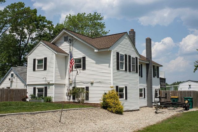 15 Maple Street, Kingston, NH 03848