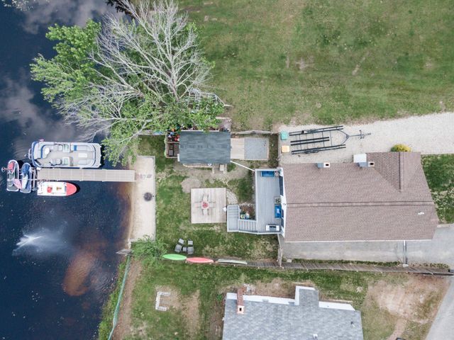 15 Maple Street, Kingston, NH 03848