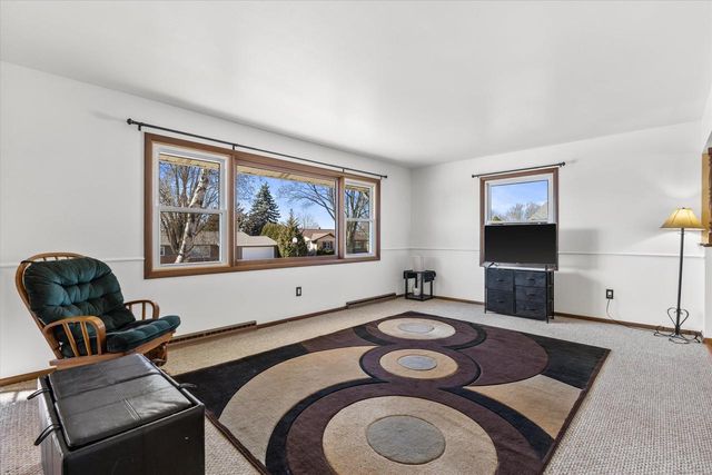 818 Elm STREET, Hartford, WI 53027