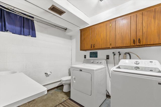 818 Elm STREET, Hartford, WI 53027