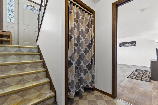 818 Elm STREET, Hartford, WI 53027