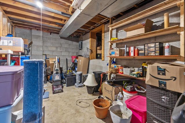 818 Elm STREET, Hartford, WI 53027