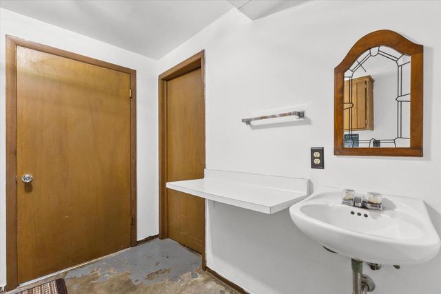 818 Elm STREET, Hartford, WI 53027